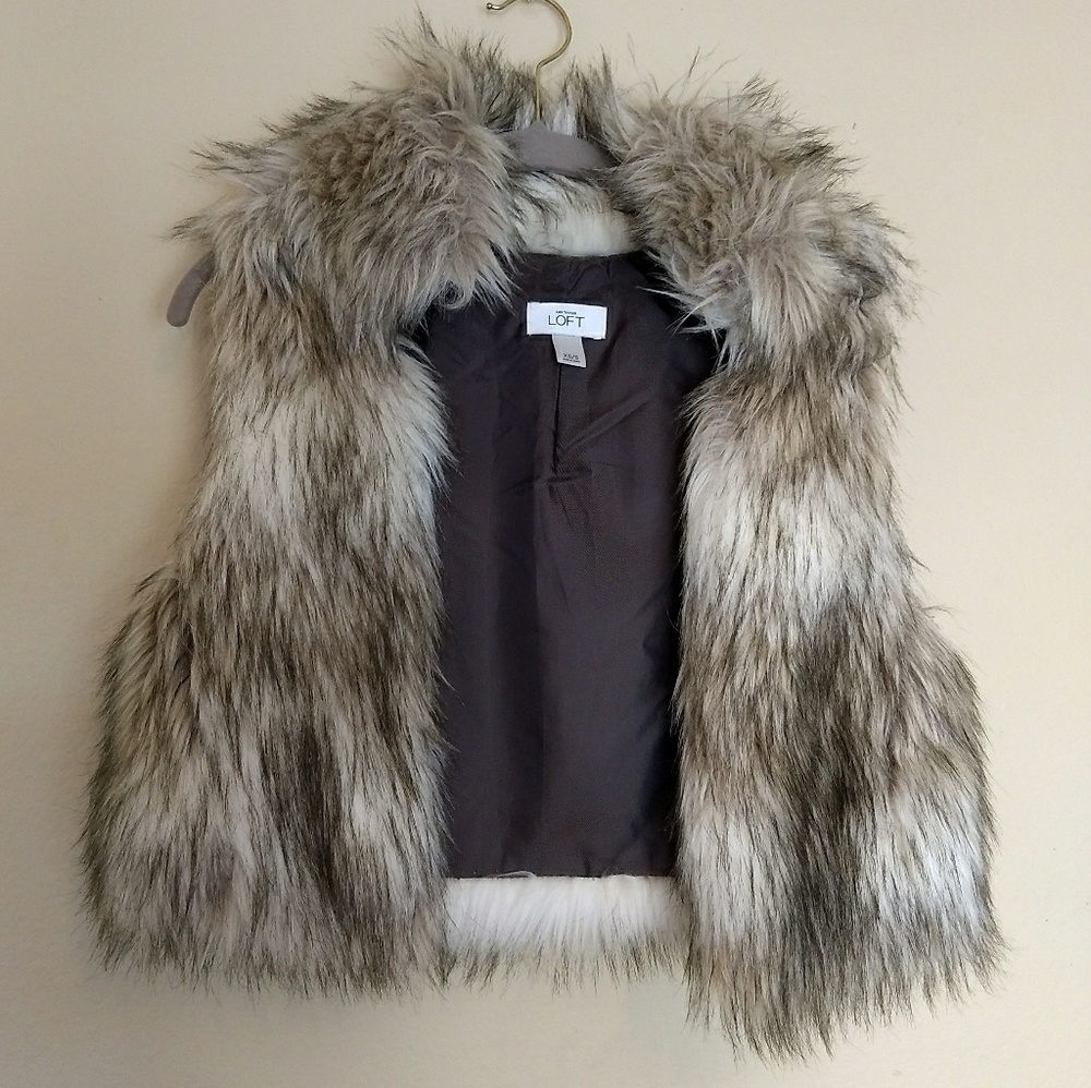 Loft faux fur vest